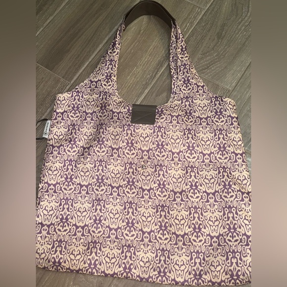Run run run Malibu Tote - Bellflower Ikat - Picture 2 of 12